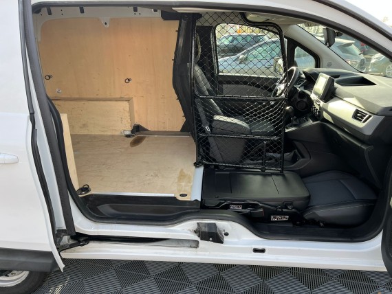RENAULT Kangoo Kangoo Sésame-008.jpg